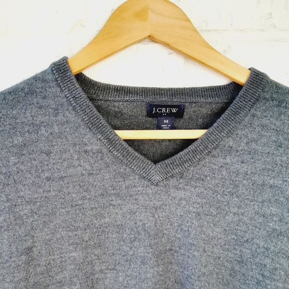 J CREW Men's V Neck Merino Wool Blend Sweater sz: M - Picture 3 of 8